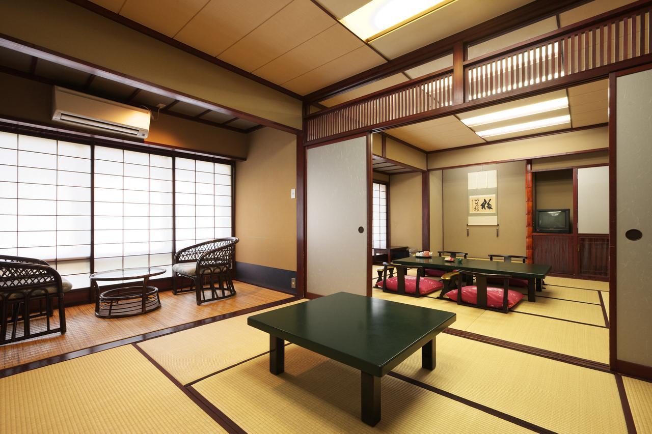 米泽市 Nishiya酒店 外观 照片
