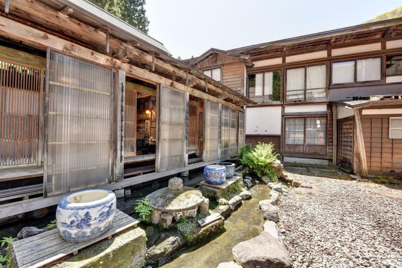 米泽市 Nishiya酒店 外观 照片