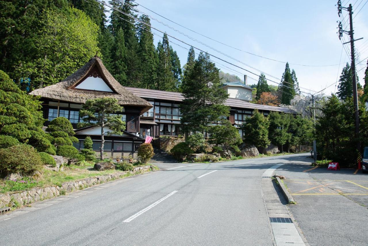 米泽市 Nishiya酒店 外观 照片